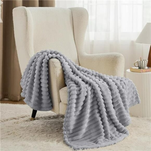 Bedsure Throw Blanket Super Soft Cozy Fleece for Couch Bed Light Grey 50x60 Inch - Picture 2 of 7